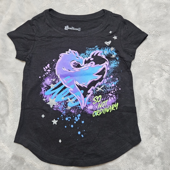 Disney Descendants 3 Girls Graphic T-Shirt XS 4/5 Black - Picture 2 of 5